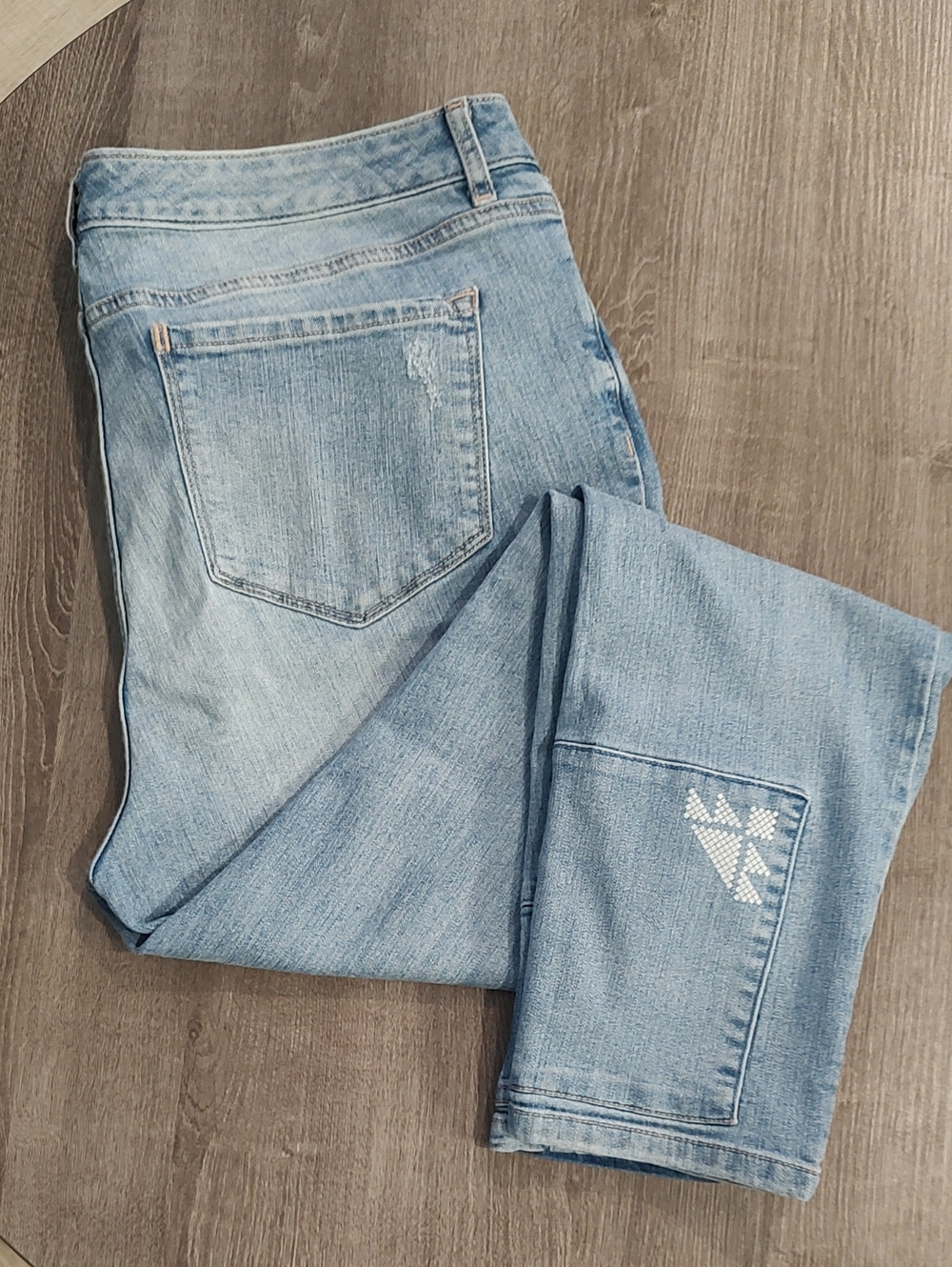 Vintage America Light Wash Straight-Leg Jeans